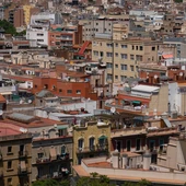 Varios edificios de viviendas vistos desde el mirador del Poble Sec, en Barcelona. Varios edificios de viviendas vistos desde el mirador del Poble Sec, en Barcelona.