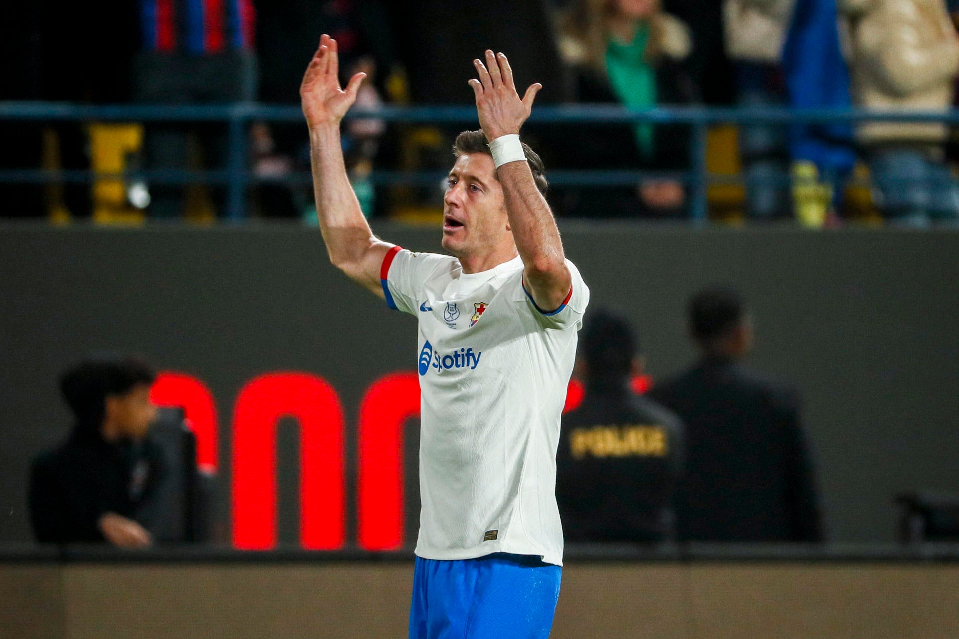 Barcelona vs Osasuna: Lewandowski y Yamal tumban a los rojillos y habrá clásico en la final de la Supercopa Barcelona vs Osasuna: Lewandowski y Yamal tumban a los rojillos y habrá clásico en la final de la Supercopa