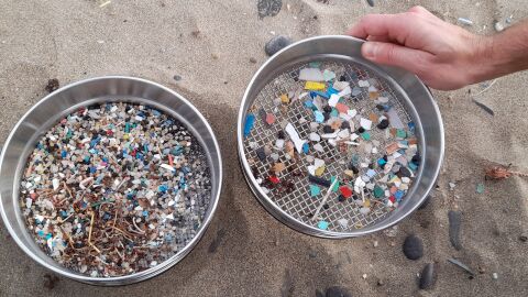 Residuos de los pellets del buque Toconao podrian llegar a Canarias en algo mas de un ano