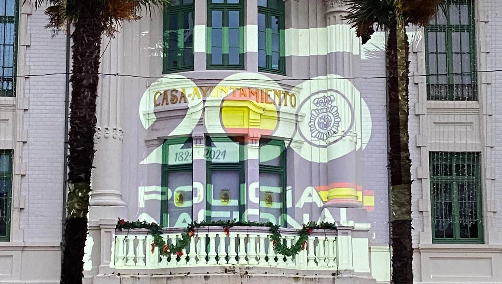 La Policía Nacional de Luarca celebrará mañana el bicentenario en la Plaza Alfonzo X El Sabio. La Policía Nacional de Luarca celebrará mañana el bicentenario en la Plaza Alfonzo X El Sabio.