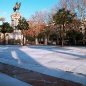 Estado actual de la solería de mármol de la Plaza Nueva