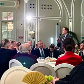 Velázquez y el nuevo embajador de China apuestan por el turismo de calidad Velázquez y el nuevo embajador de China apuestan por el turismo de calidad