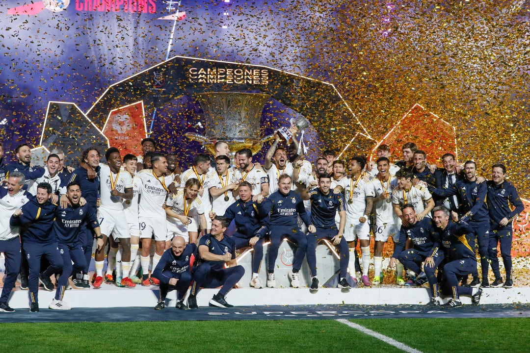 Real Madrid vs Barcelona: los blancos, campeones de la Supercopa tras golear al Barça Real Madrid vs Barcelona: los blancos, campeones de la Supercopa tras golear al Barça