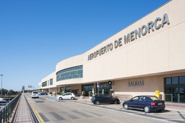 El Aeropuerto de Menorca cierra 2023 con más de 4 millones de pasajeros El Aeropuerto de Menorca cierra 2023 con más de 4 millones de pasajeros