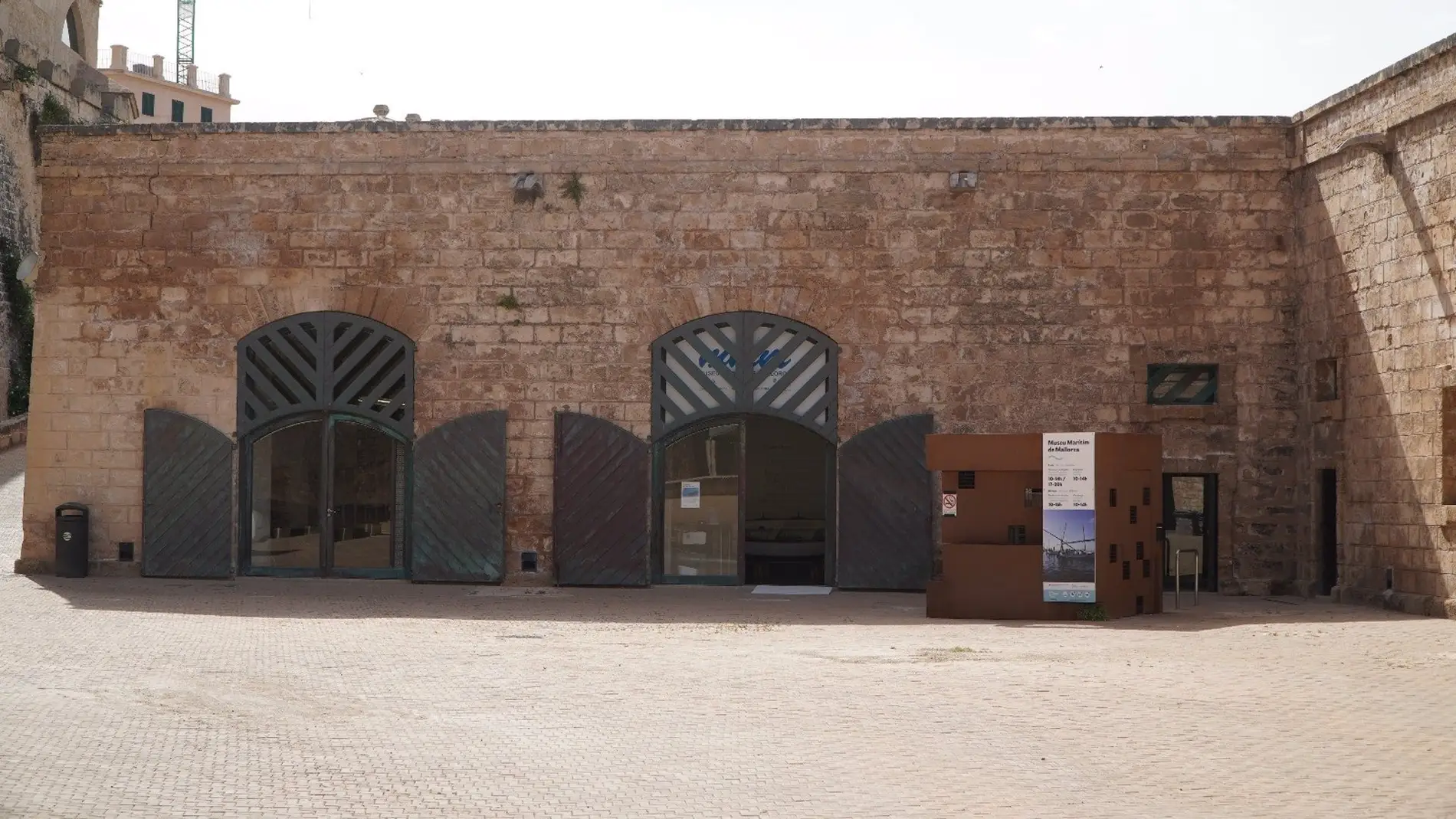 Sede del Museu Marítim de Mallorca, en la Plaça de Ses Voltes de Palma