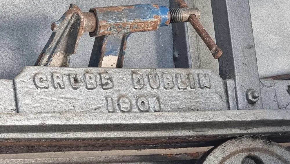 Detalle de la fabricación original &quot;Grubb Dublín&quot;