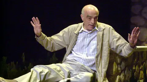 El actor Jose Lifante durante su representación de "Danza de los veraneantes", en el año 2000. El actor Jose Lifante durante su representación de "Danza de los veraneantes", en el año 2000. EFE/Angel Díaz