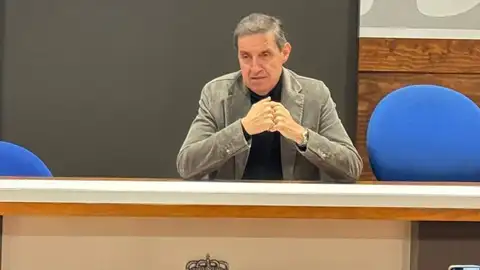 Carlos Llaneza, portavoz del PSOE en el Ayuntamiento de Oviedo Carlos Llaneza, portavoz del PSOE en el Ayuntamiento de Oviedo