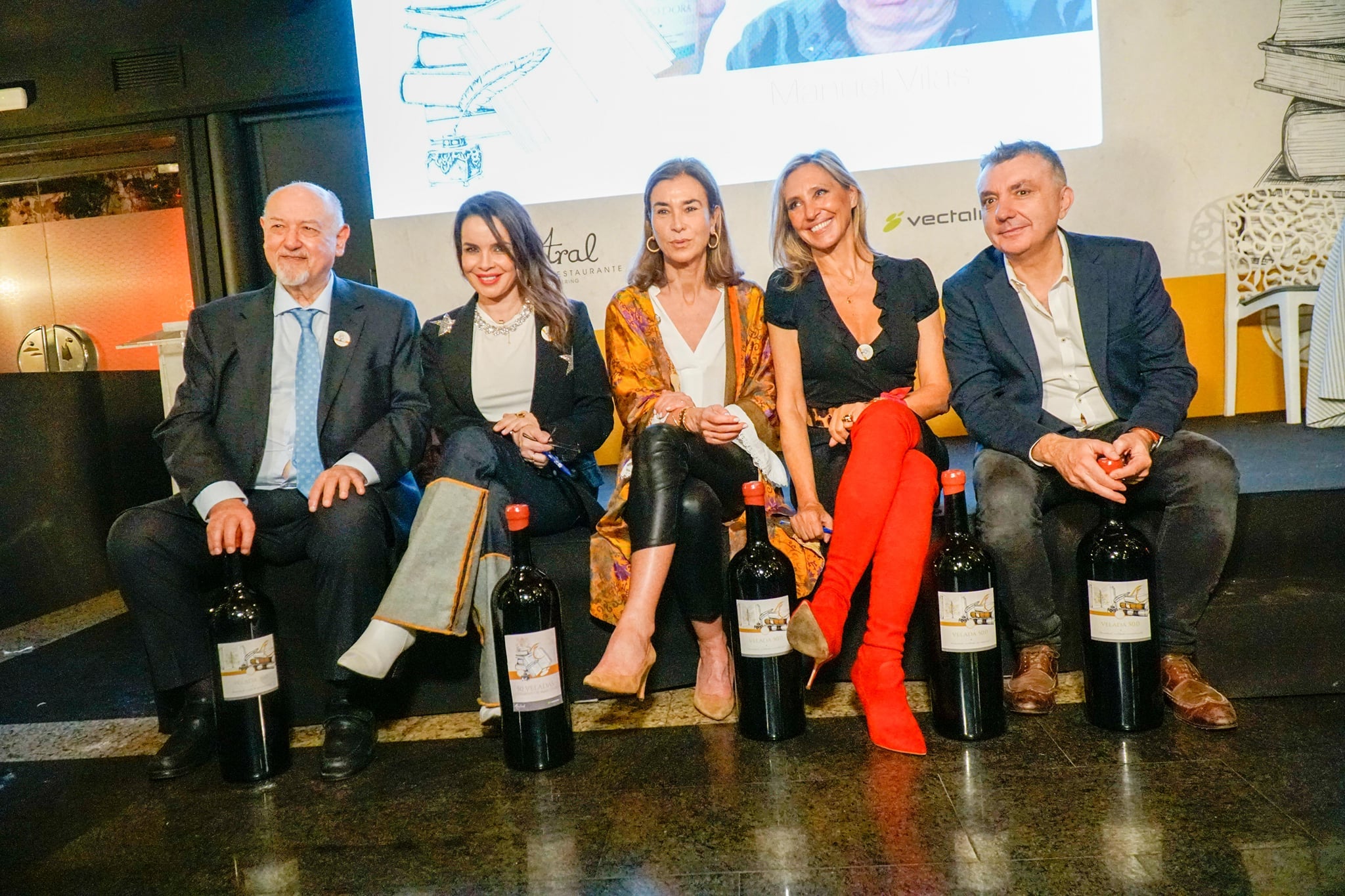 Vectalia traslada a Fitur las Veladas Literarias, sus compromisos y la carta de servicios de este grupo alicantino Vectalia traslada a Fitur las Veladas Literarias, sus compromisos y la carta de servicios de este grupo alicantino