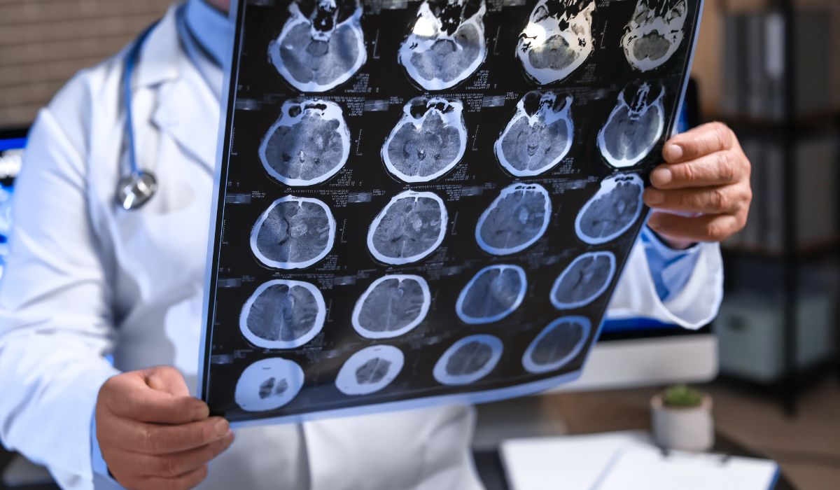 Hasta 18 meses de espera para ver al neurólogo: situación crítica para los pacientes de la Marina Baixa (Alicante) Hasta 18 meses de espera para ver al neurólogo: situación crítica para los pacientes de la Marina Baixa (Alicante)