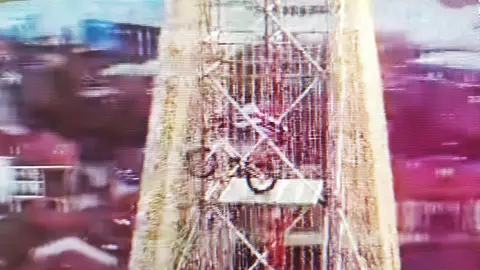 Raúl Gutiérrez - Bike Trial en el árbol de Cartes Raúl Gutiérrez - Bike Trial en el árbol de Cartes