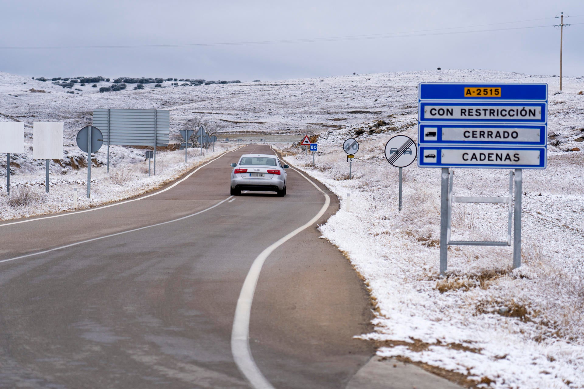Los avisos de la DGT para evitar problemas ante el riesgo de nieve en numerosos puntos de España por la borrasca Juan Los avisos de la DGT para evitar problemas ante el riesgo de nieve en numerosos puntos de España por la borrasca Juan