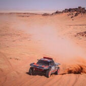 Carlos Sainz en una etapa del Rally Dakar 2024
