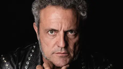 Carlos Tarque Carlos Tarque