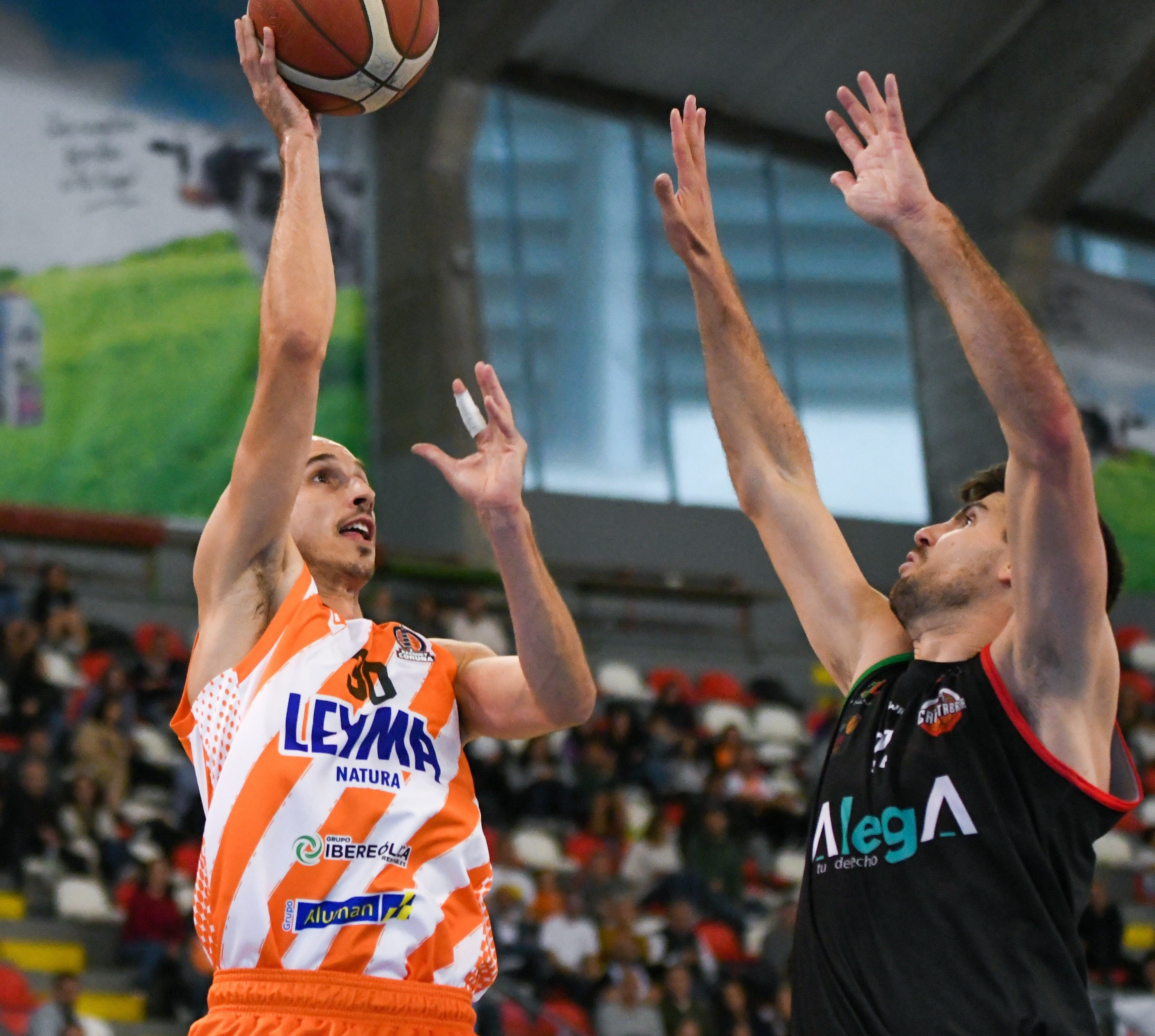 Álex Hernández: "La experiencia me dice que pensar a largo plazo no suele acabar bien" Álex Hernández: "La experiencia me dice que pensar a largo plazo no suele acabar bien"