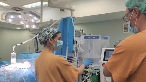 El Hospital de Fuenlabrada trata a un millar de pacientes oncológicos con una exitosa técnica