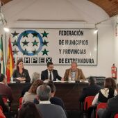 Arranca una nueva legislatura de la FEMPEX con consenso en asuntos vehiculares 