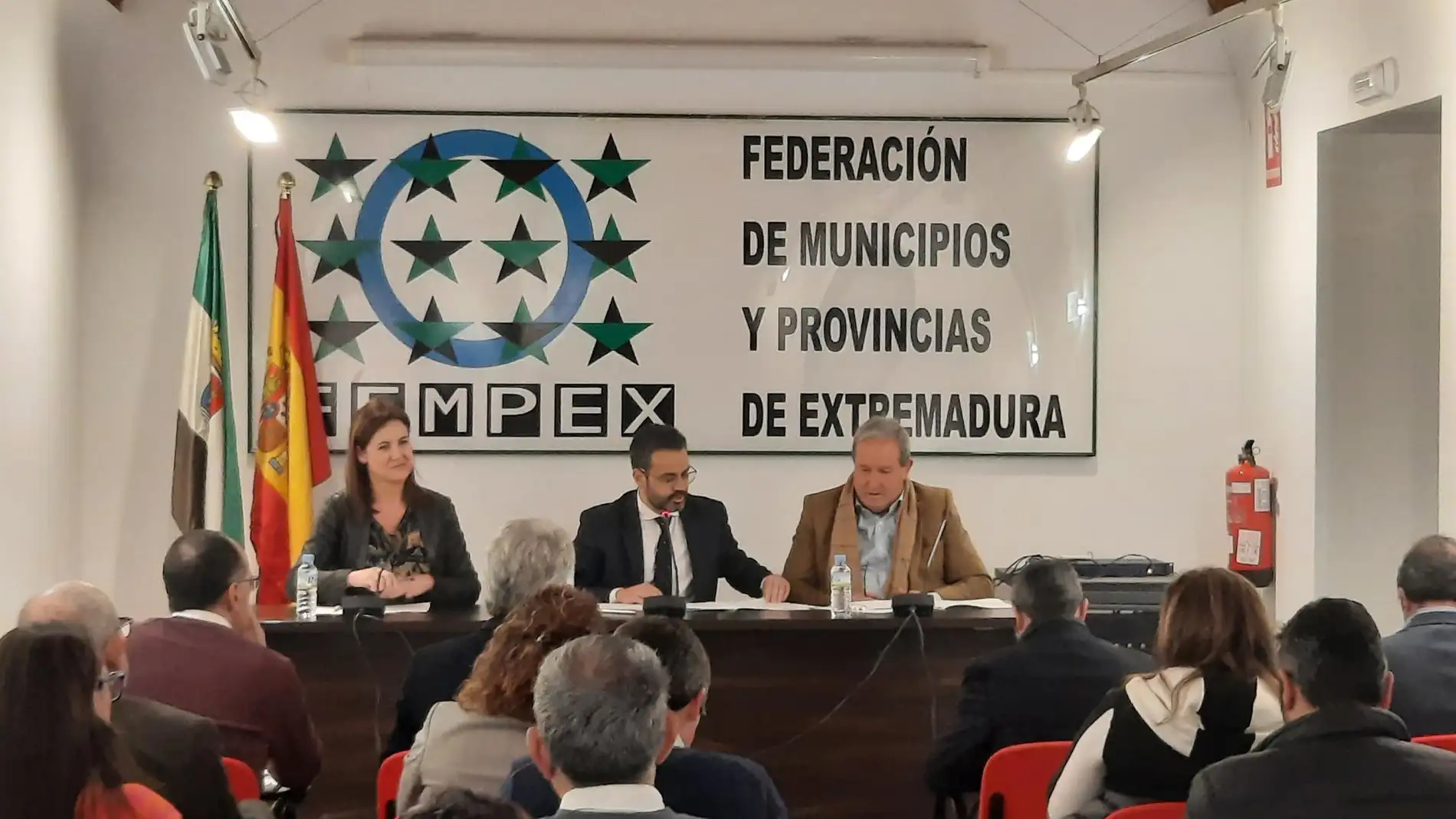 Arranca una nueva legislatura de la FEMPEX con consenso en asuntos vehiculares 