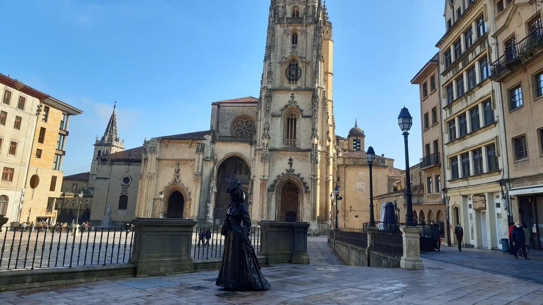 La Comisión de Honores y Distinciones nombra por unanimidad Hijo Adoptivo de la ciudad a Leopoldo Alas 'Clarín' La Comisión de Honores y Distinciones nombra por unanimidad Hijo Adoptivo de la ciudad a Leopoldo Alas 'Clarín'