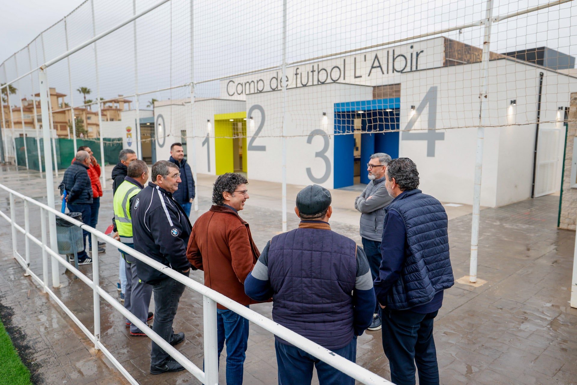 L'Alfàs del Pi inaugura los vestuarios de las pistas de fútbol de El Albir L'Alfàs del Pi inaugura los vestuarios de las pistas de fútbol de El Albir