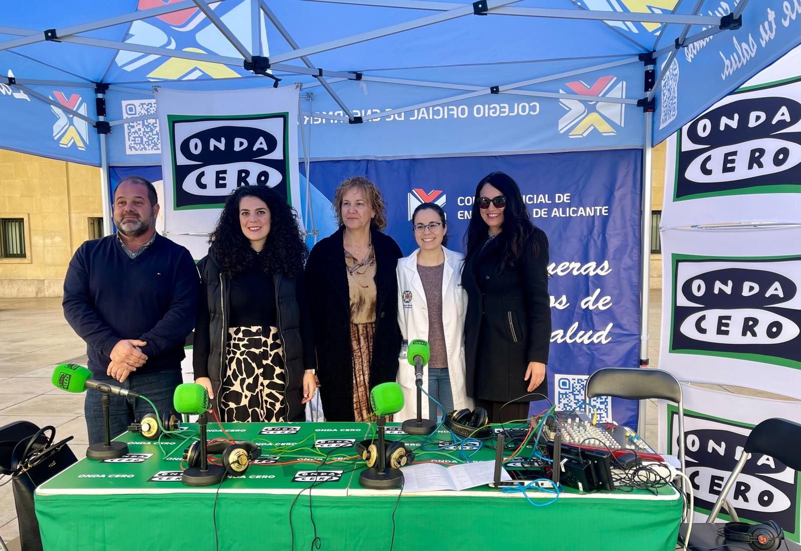 Alicante acoge el tráiler de la 'Ruta Enfermera' que promueve hábitos saludables y destaca la figura del profesional de enfermería Alicante acoge el tráiler de la 'Ruta Enfermera' que promueve hábitos saludables y destaca la figura del profesional de enfermería