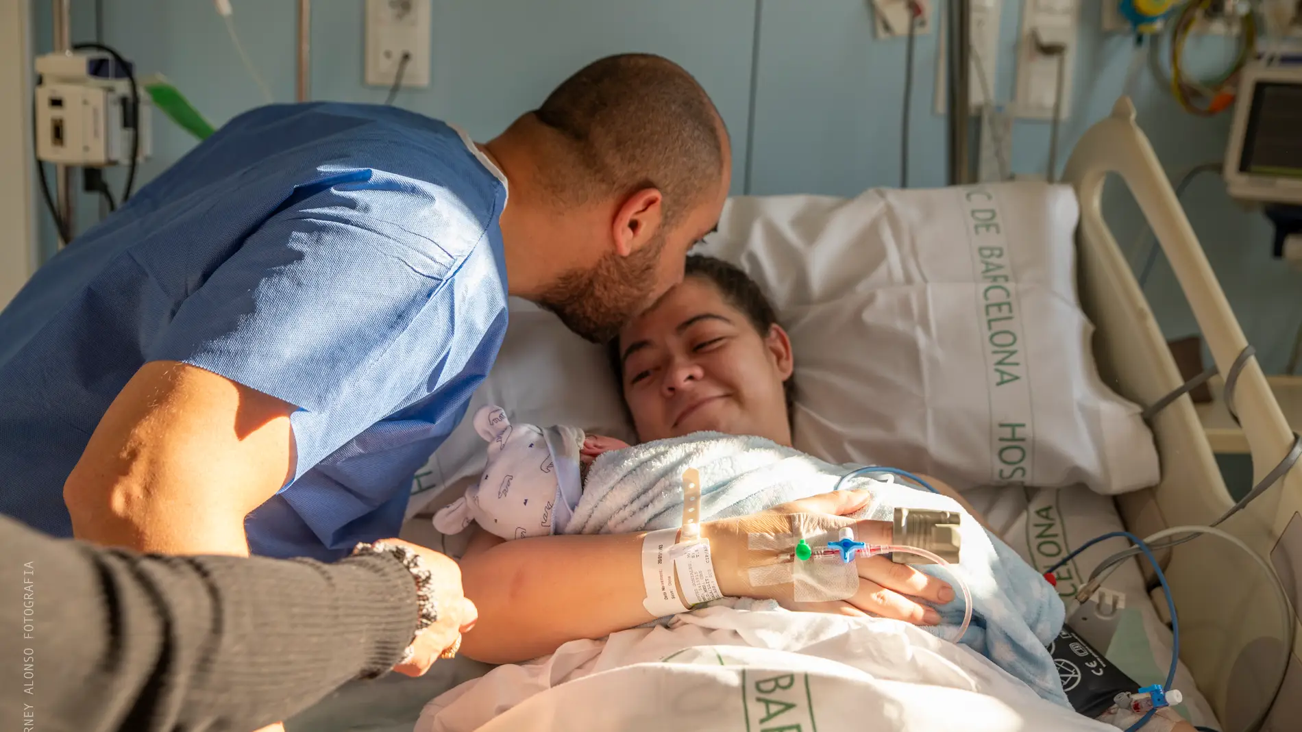 Ha nascut en Manuel, el nadó de la segona dona trasplantada d’úter a Espanya