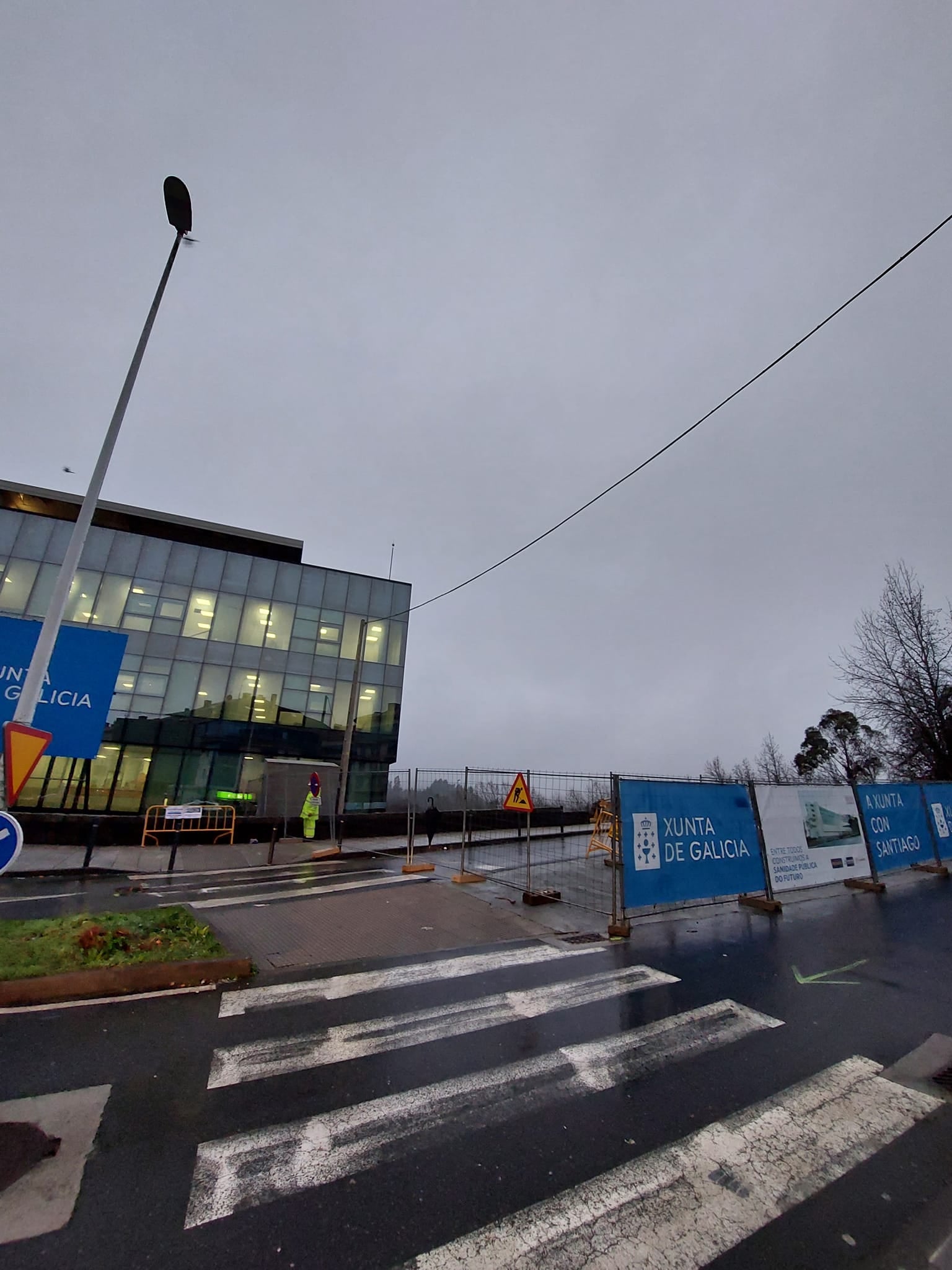 La odisea para encontrar una plaza de aparcamiento en el Hospital Clínico La odisea para encontrar una plaza de aparcamiento en el Hospital Clínico