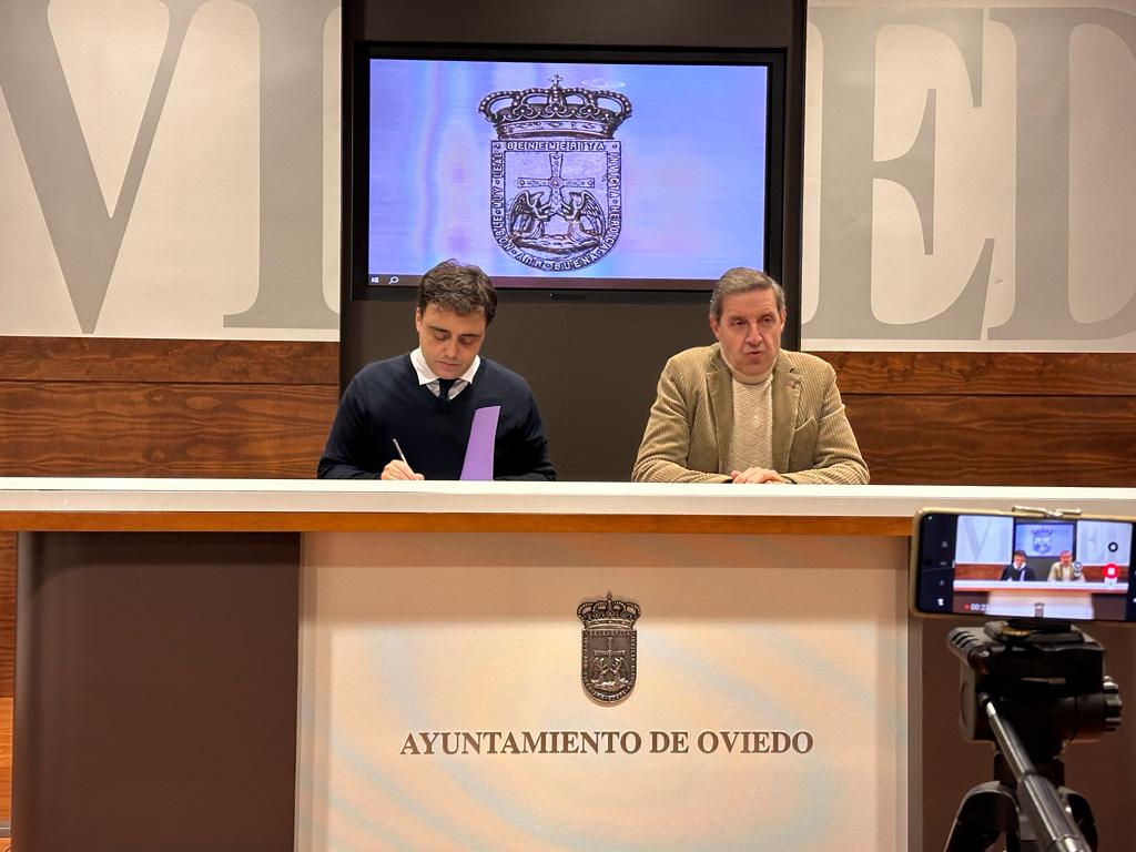 El PSOE acusa al Ayuntamiento de "intentar ocultar una mala gestión de los fondos públicos" El PSOE acusa al Ayuntamiento de "intentar ocultar una mala gestión de los fondos públicos"