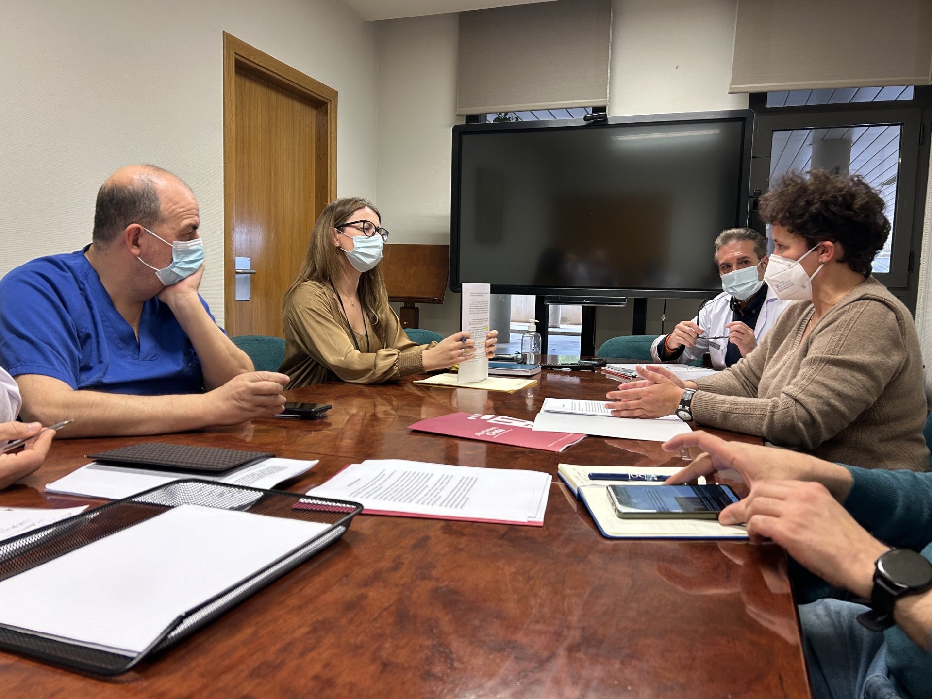 Ballester pide a Sanidad un mamógrafo, enfermeras escolares y la SAMU 24 horas Ballester pide a Sanidad un mamógrafo, enfermeras escolares y la SAMU 24 horas