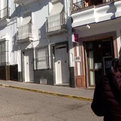Fachada de la casa en Montellano donde vivía el menor yihadista junto a su madre y su hermana pequeña Fachada de la casa en Montellano donde vivía el menor yihadista junto a su madre y su hermana pequeña