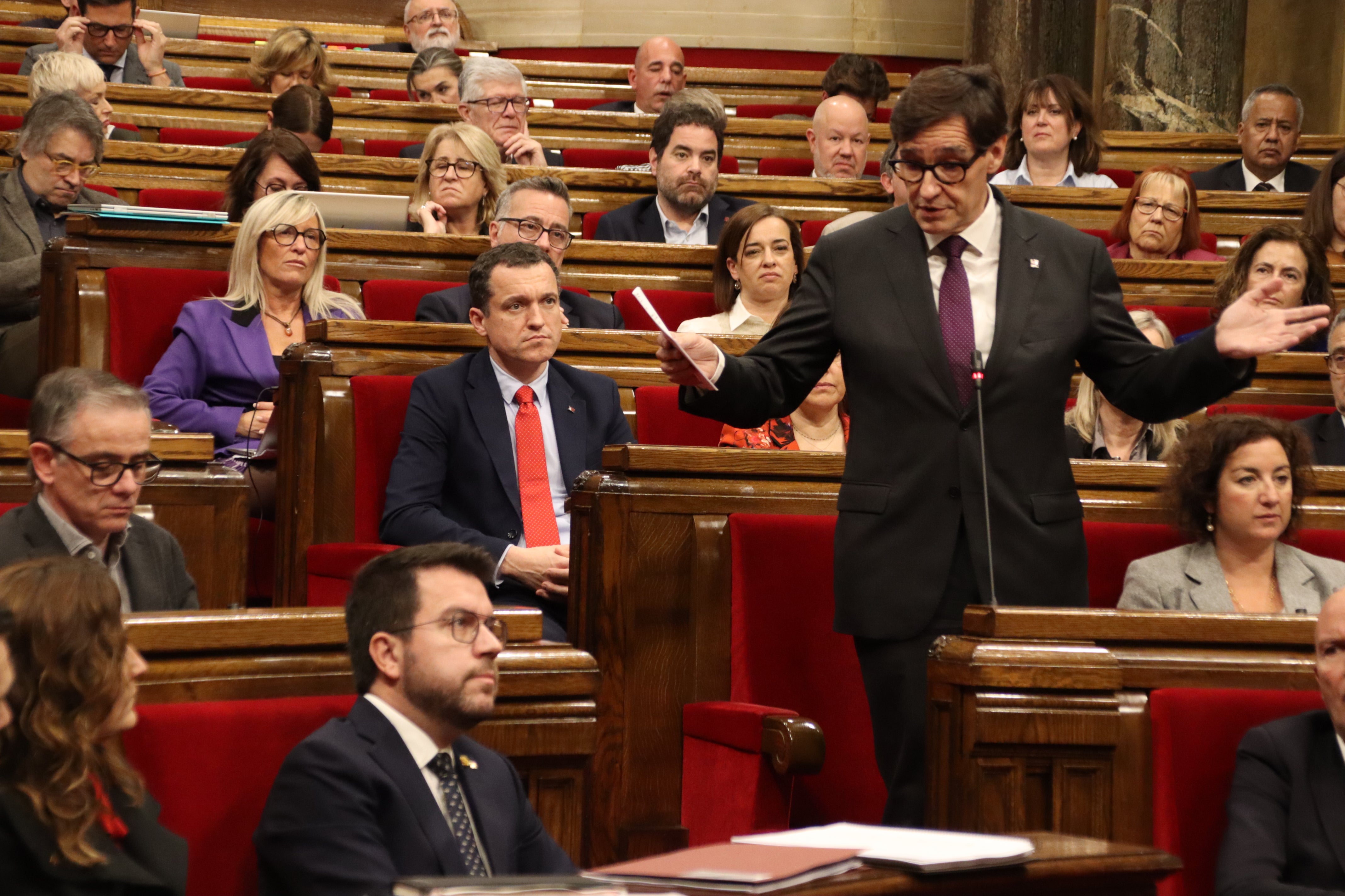 L’oposició surt en tromba contra els canvis de Pere Aragonès L’oposició surt en tromba contra els canvis de Pere Aragonès