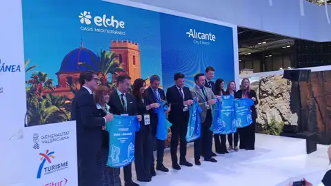 Presentación en Fitur, en 2024, de la maratón Elche-Alicante. Presentación en Fitur, en 2024, de la maratón Elche-Alicante.