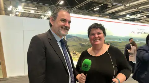 Vicente Arques y Marta Llinares, en Fitur. Vicente Arques y Marta Llinares, en Fitur.