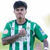El Elche insiste en el fichaje del extremo Juan Cruz El Elche insiste en el fichaje del extremo Juan Cruz