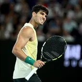 Carlos Alcaraz, durante un partido en el Open de Australia. Carlos Alcaraz, durante un partido en el Open de Australia.