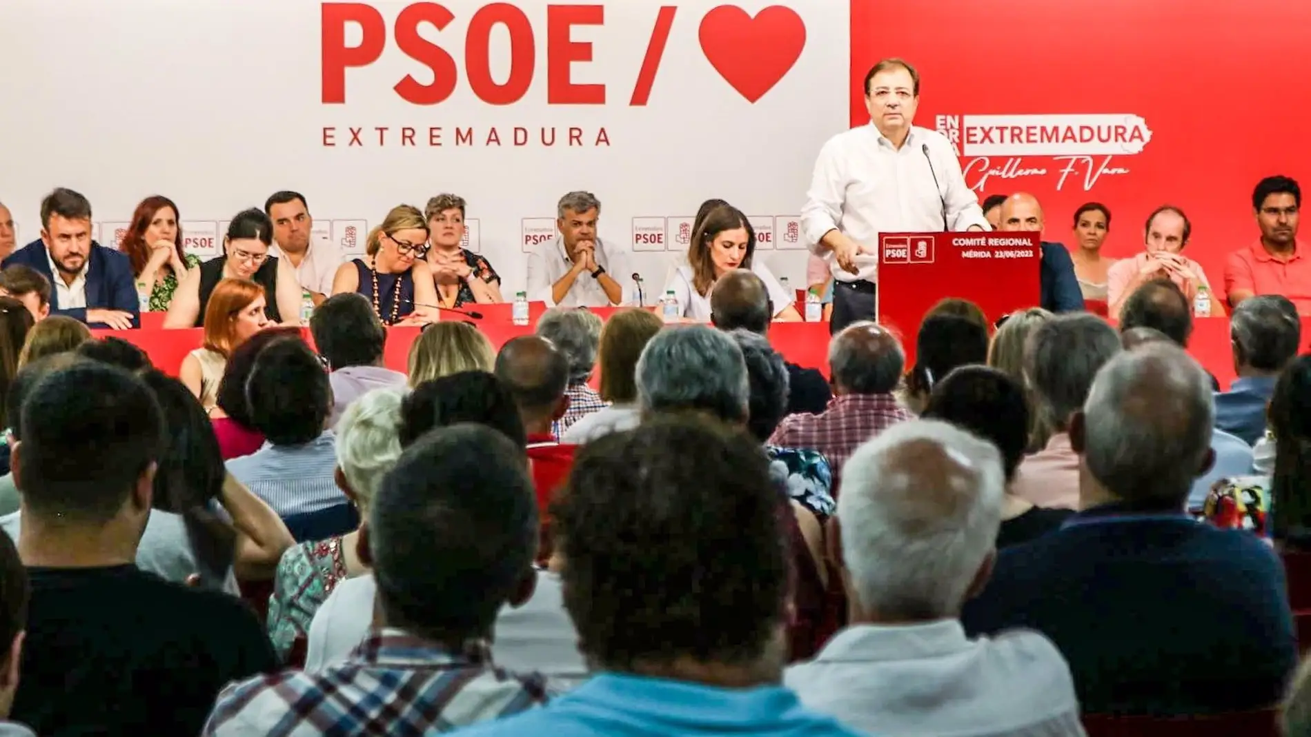 El PSOE extremeño decidirá el 3 de febrero la fecha para su 14º Congreso Extraordinario, el de la sucesión de Fernández Vara