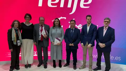 Renfe y el Ayuntamiento de Palencia renuevan su colaboración para promocionar los viajes de negocio y turismo en tren .