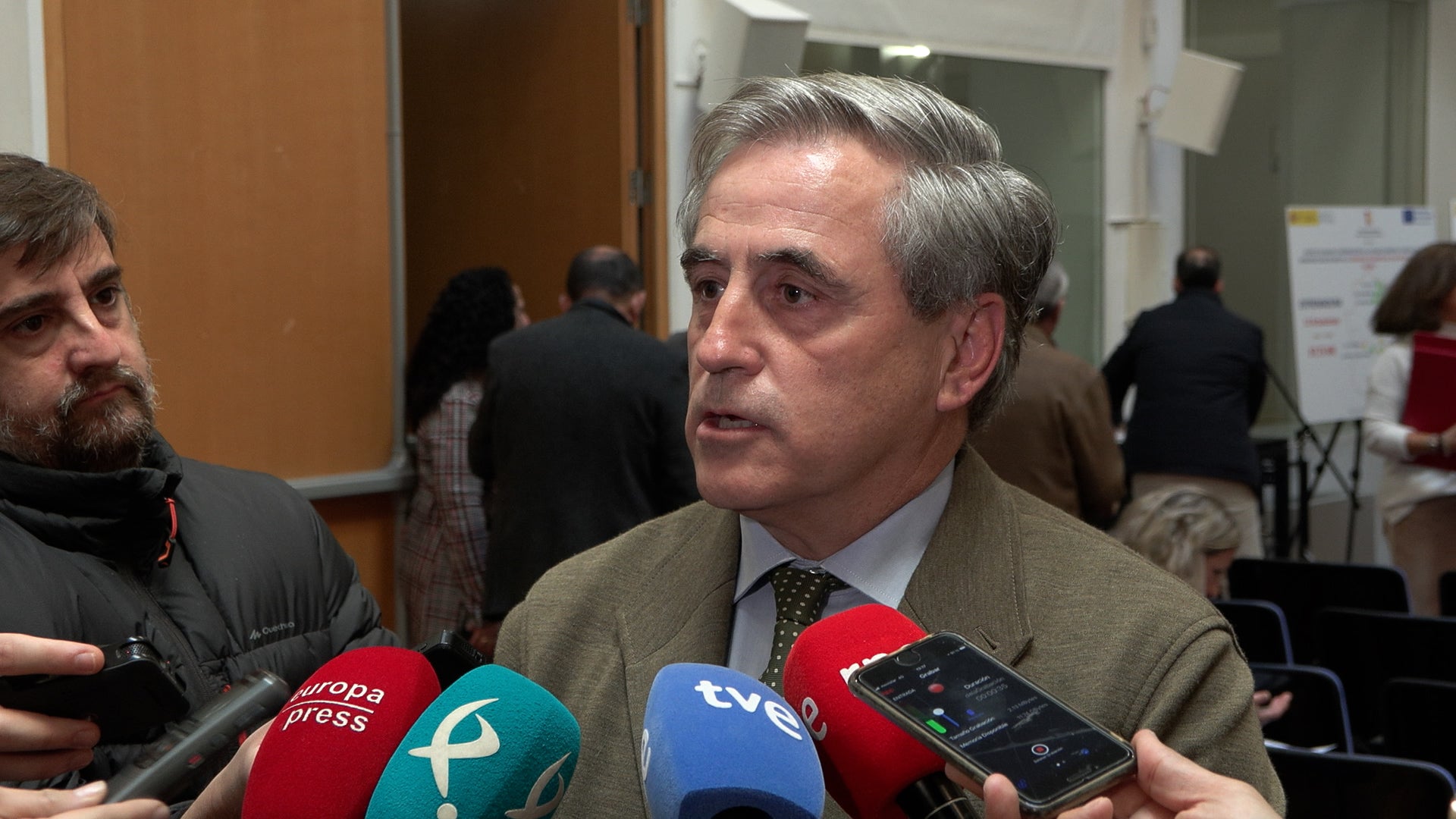 El Consejero extremeño de Vox pide que se investigue la tramitación del proyecto de regadío de Tierra de Barros El Consejero extremeño de Vox pide que se investigue la tramitación del proyecto de regadío de Tierra de Barros