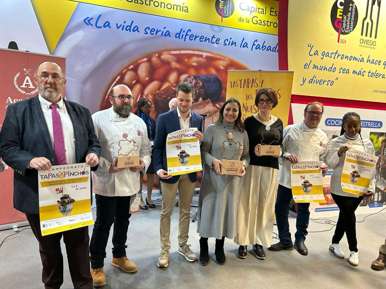 Medio centenar de cocineros participarán en el Campeonato de Tapas y Pinchos que se celebrará en Palencia los días 3 y 4 de junio Medio centenar de cocineros participarán en el Campeonato de Tapas y Pinchos que se celebrará en Palencia los días 3 y 4 de junio