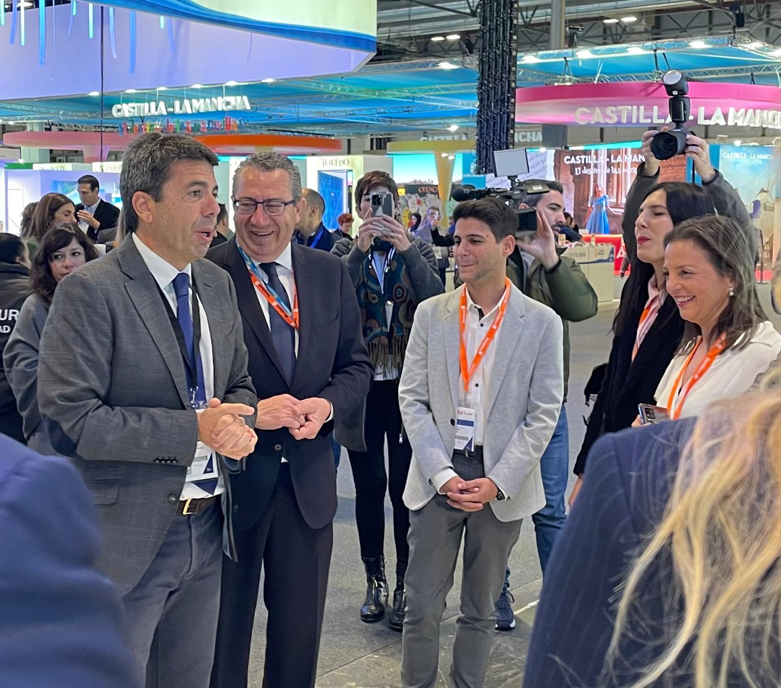 La Costa Blanca aspira a liderar el turismo inteligente en el mercado nacional e internacional La Costa Blanca aspira a liderar el turismo inteligente en el mercado nacional e internacional