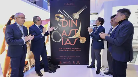 Presentación del cartel de la nueva exposición en el Marq Presentación del cartel de la nueva exposición en el Marq