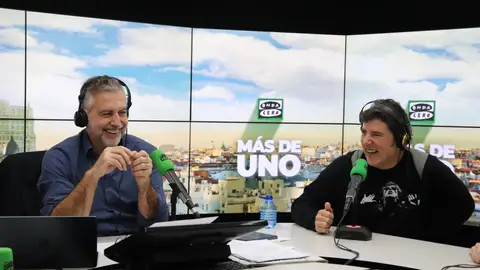 Manel Fuentes con Carlos Alsina en 'Más de uno' Manel Fuentes con Carlos Alsina en 'Más de uno'