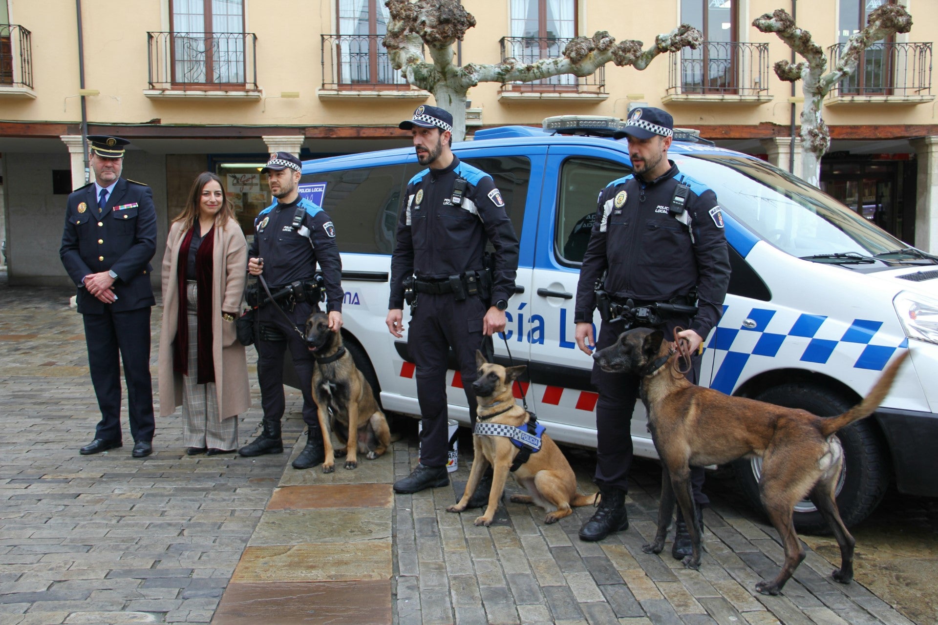 La Unidad Canina de Palencia identifica a tres personas por consumo y posesión de drogas La Unidad Canina de Palencia identifica a tres personas por consumo y posesión de drogas