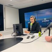 El periodista Erik Encinas i l'analista financer Jordi Bayer analitzen a 'La Brúixola' l'actualitat política que ens ha deixat aquest primer mes de l'any 