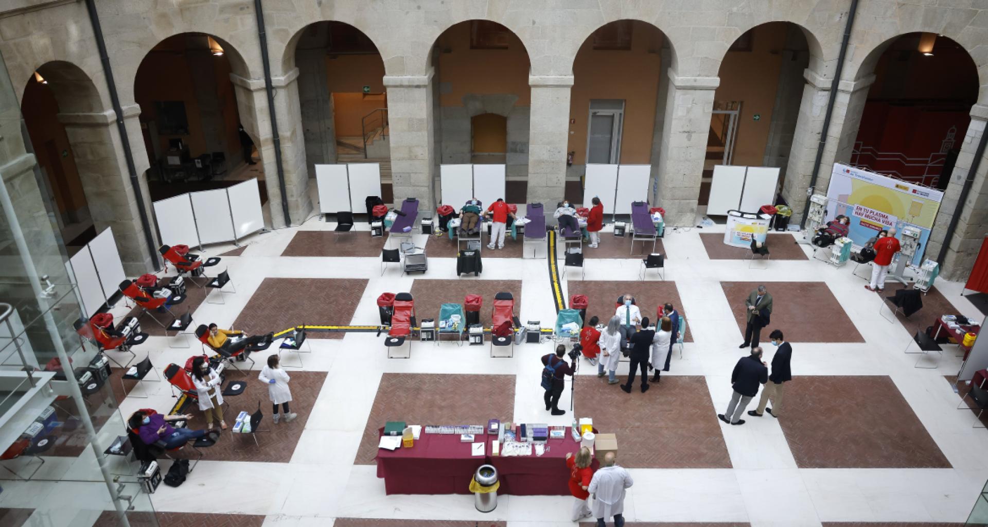 Maratón de donación de sangre en la Real Casa de Correos Maratón de donación de sangre en la Real Casa de Correos