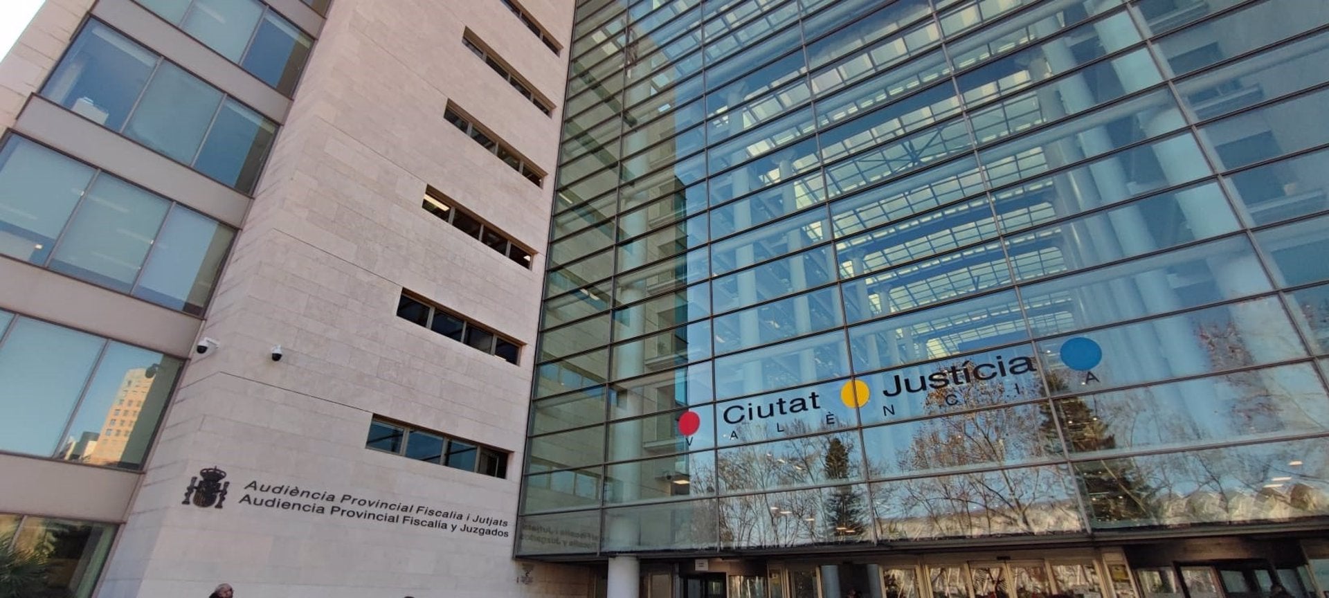 La Audiencia de Valencia condena a 15 años de prisión a un hombre por agredir sexualmente a su hermana de 12 años La Audiencia de Valencia condena a 15 años de prisión a un hombre por agredir sexualmente a su hermana de 12 años