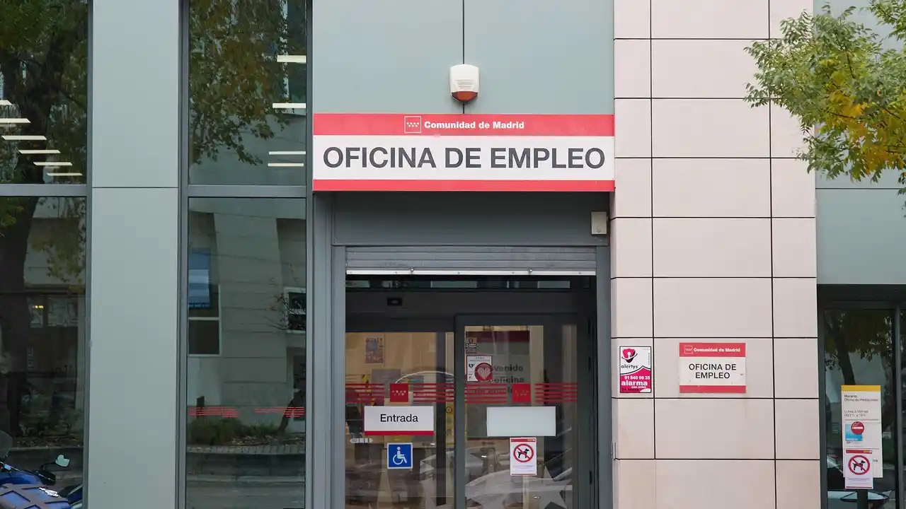 Entrada de la oficina de empleo de Méndez Álvaro | Foto de archivo Entrada de la oficina de empleo de Méndez Álvaro | Foto de archivo