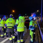 Tres muertos y tres heridos graves en un choque frontal entre dos coches en la A-3 en Madrid