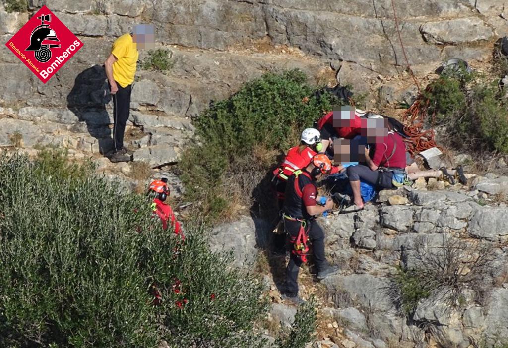 Herido en Alicante un anciano de 80 años que cayó al vacío haciendo escalada Herido en Alicante un anciano de 80 años que cayó al vacío haciendo escalada