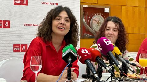 Pilar Zamora durante la rueda de prensa